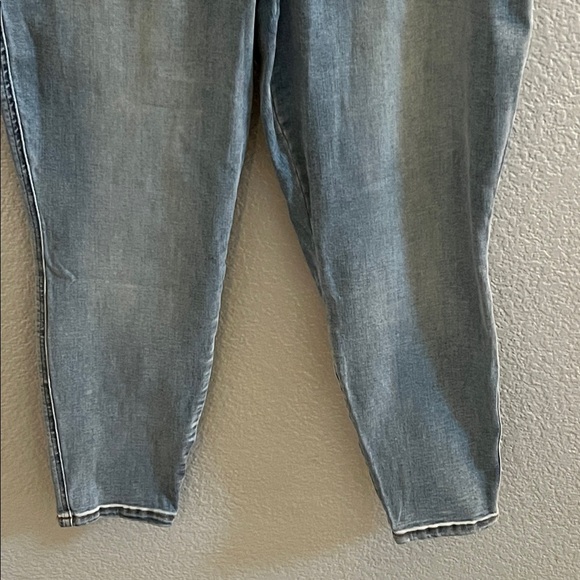 Spanx High Waisted Skinny Ankle Plus Size Jeans Size 1X - Picture 4 of 10